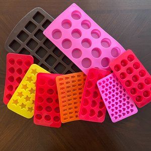 NWOT Food Grade Silicone Mold Set (9 pcs)